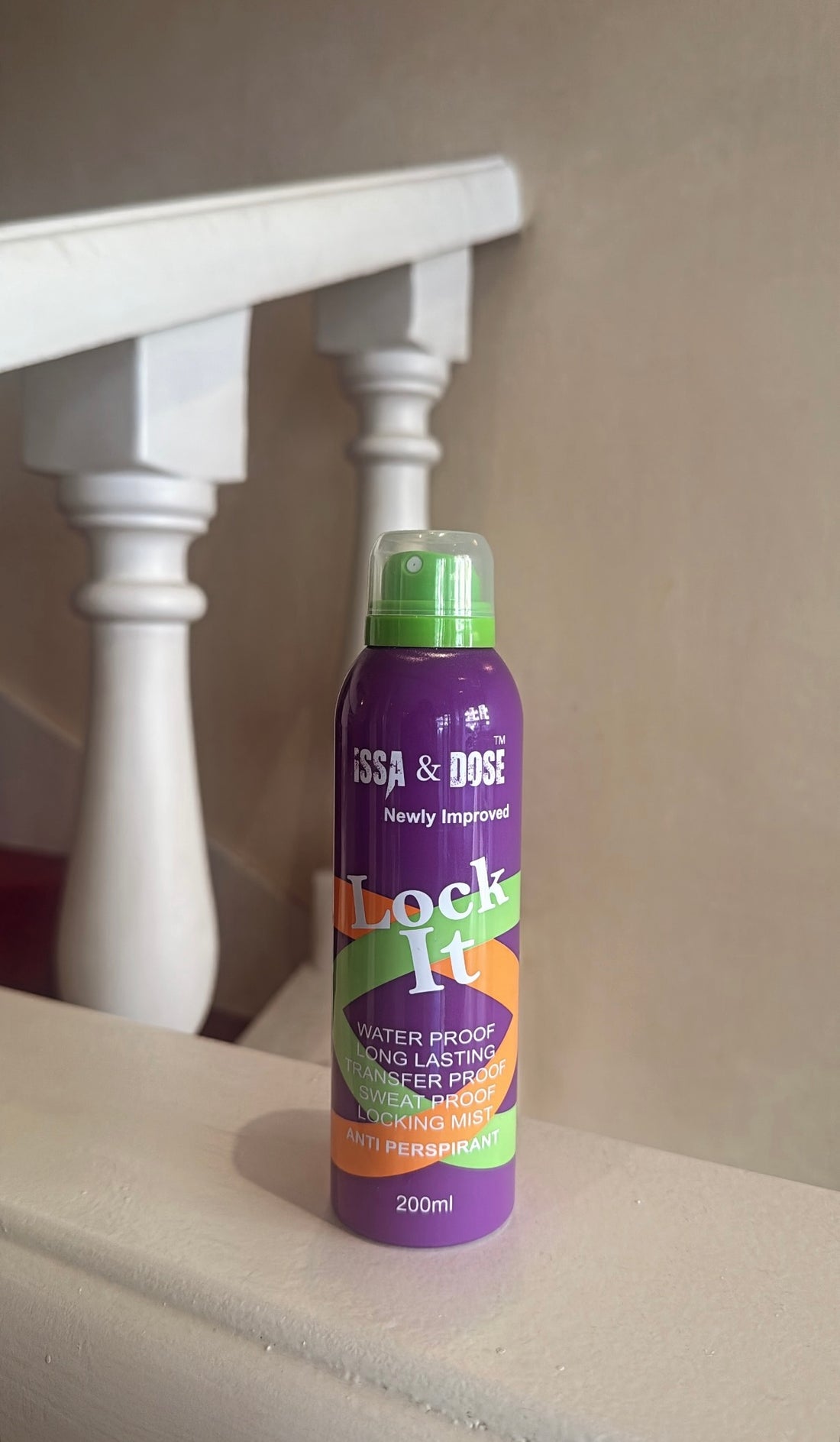 Issa &amp; Dose Fixateur Maquillage Nigérien