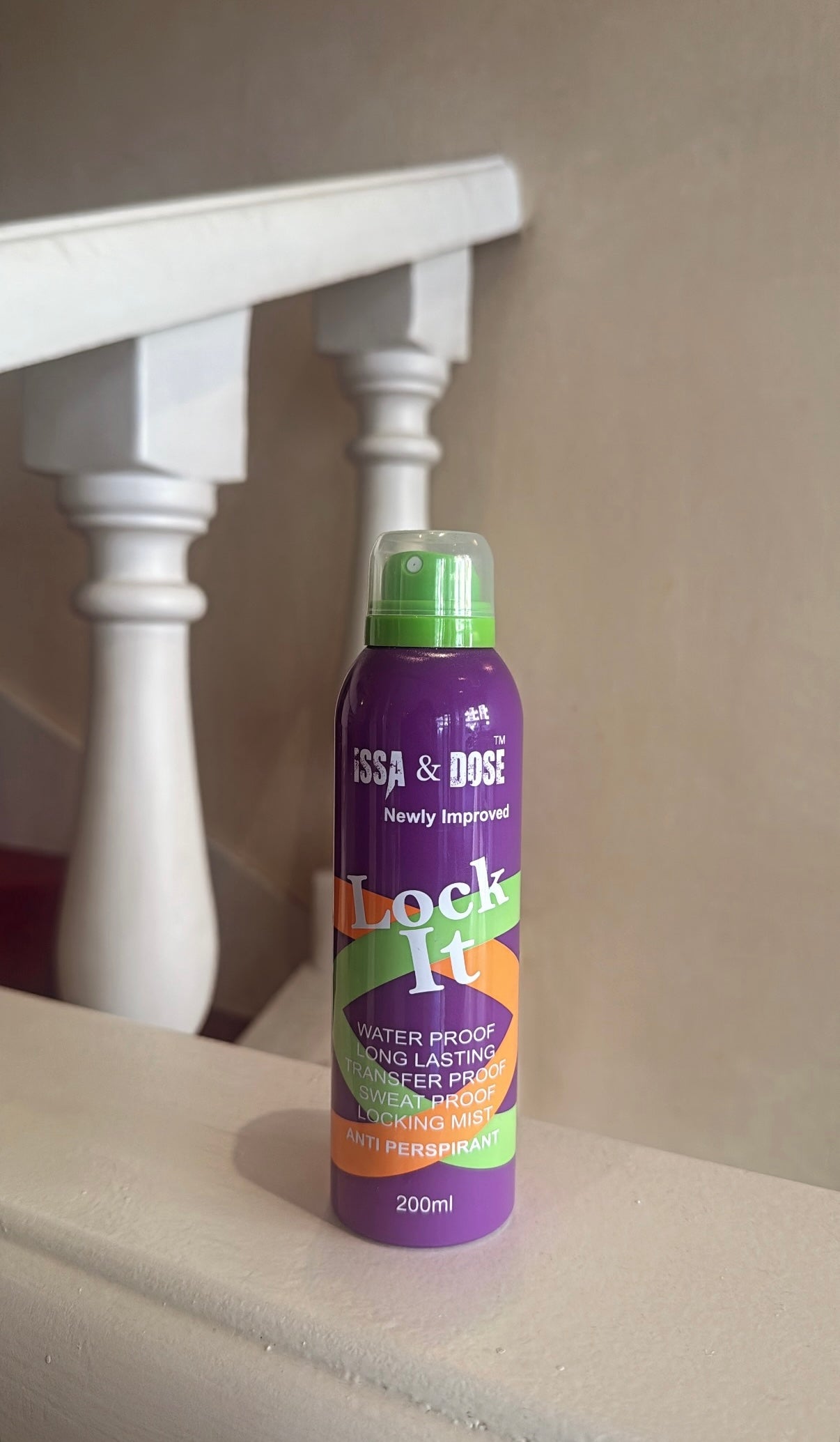 Issa &amp; Dose Fixateur Maquillage Nigérien